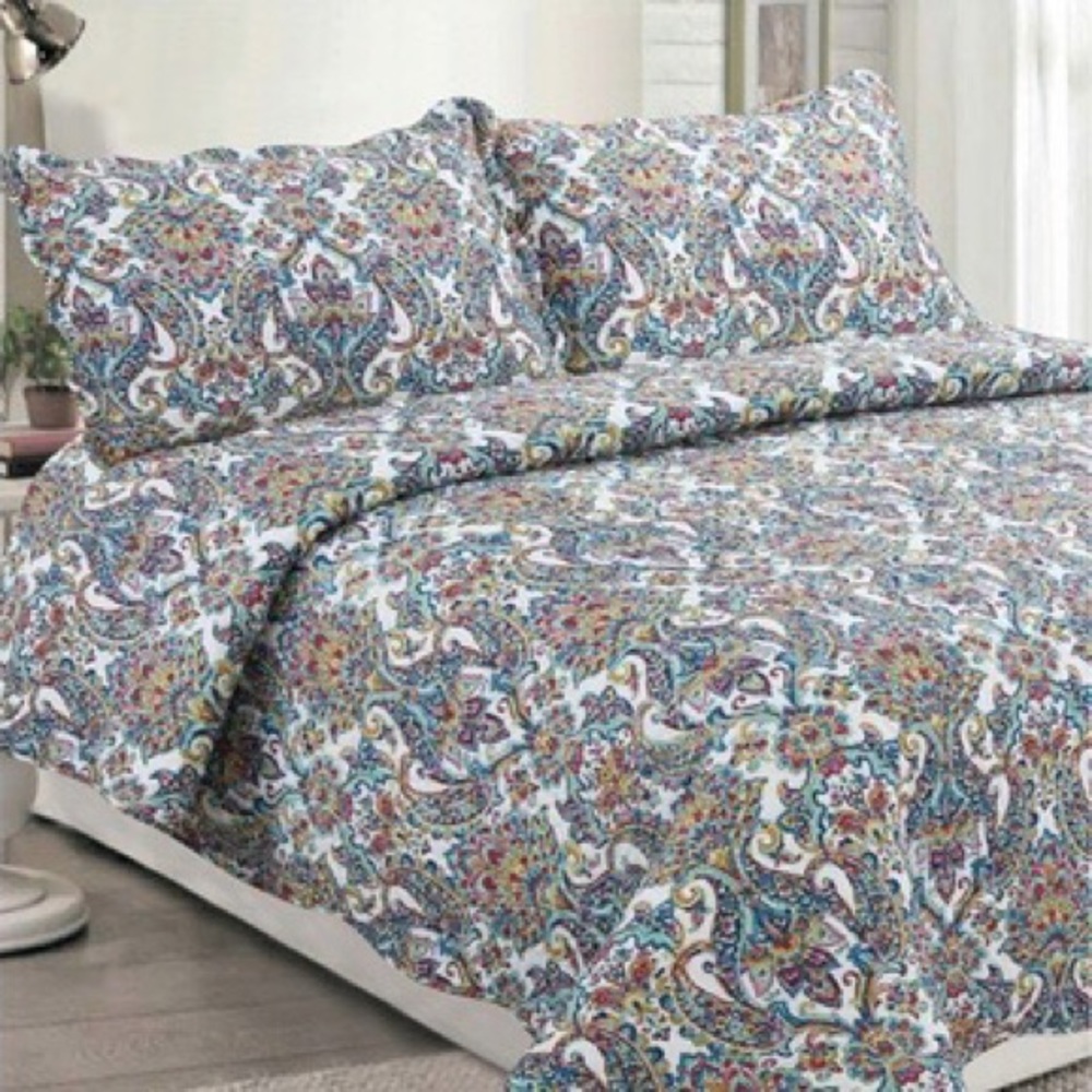 Queen 3 piece quilt